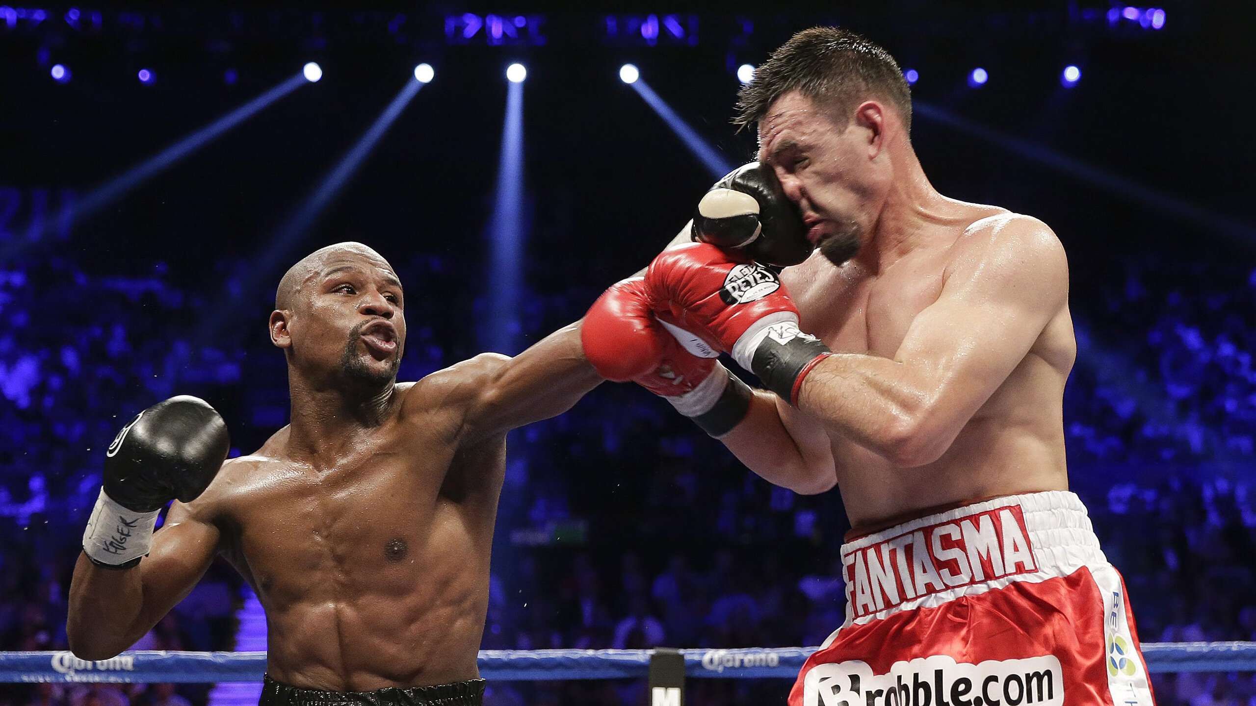 Uzi重返赛场:败北首战惊艳全场沸腾的雄鹿夜